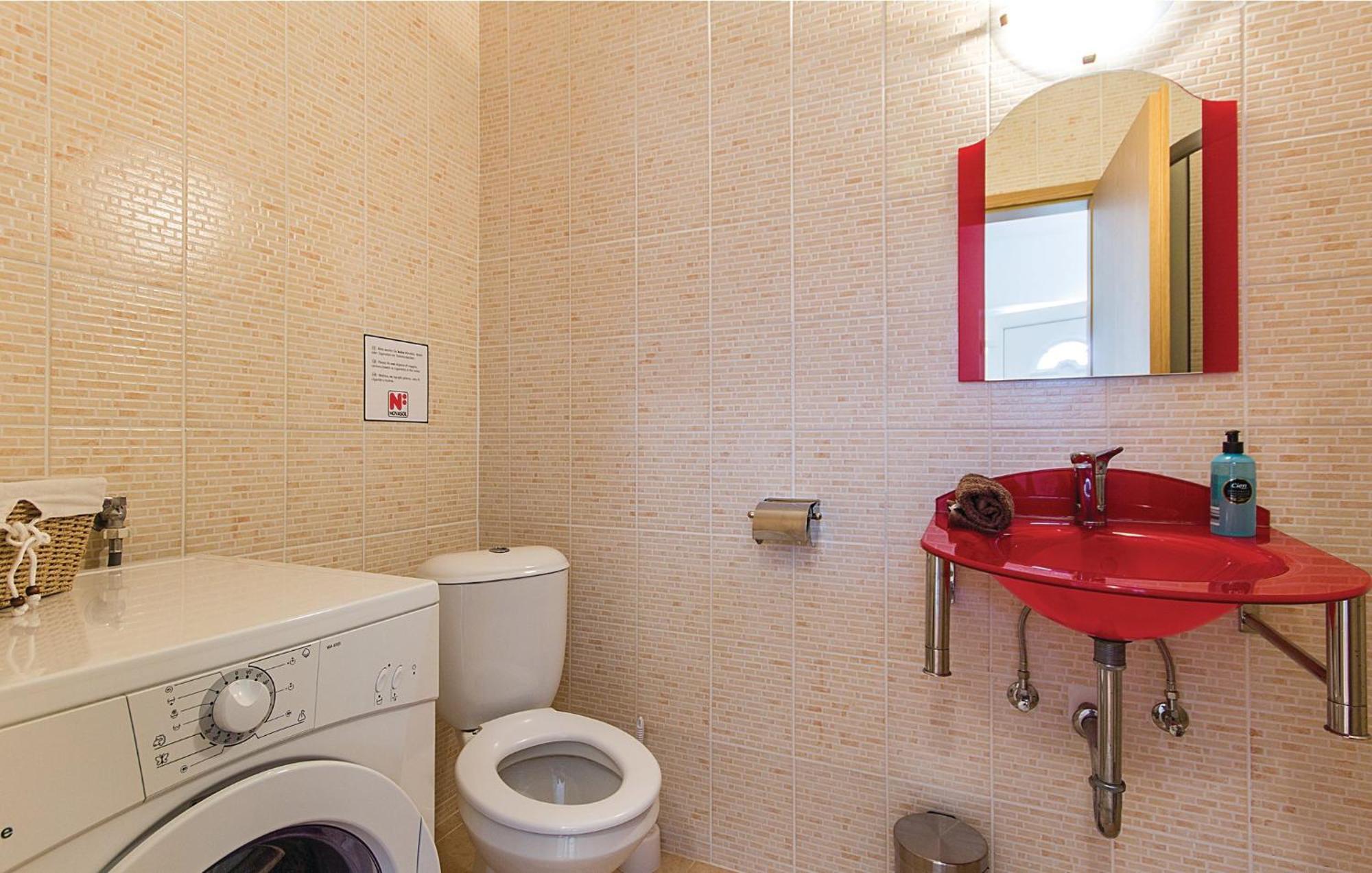 7 Bedroom Stunning Home In Ližnjan Екстериор снимка